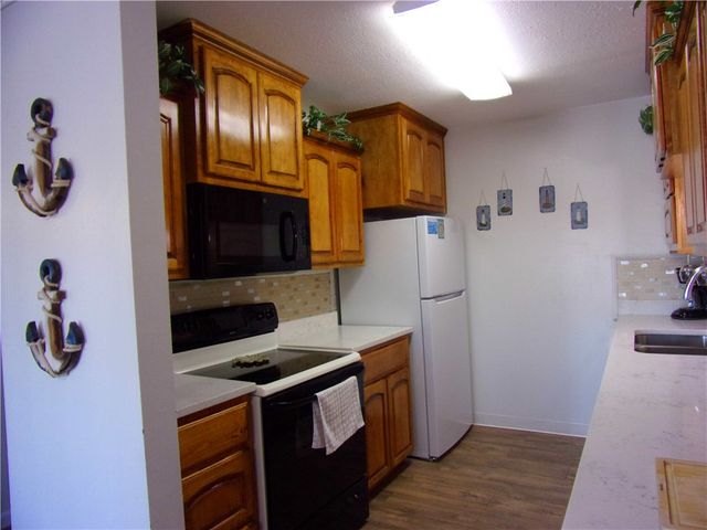 15005 Windward Dr 211, Corpus Christi, TX 78418