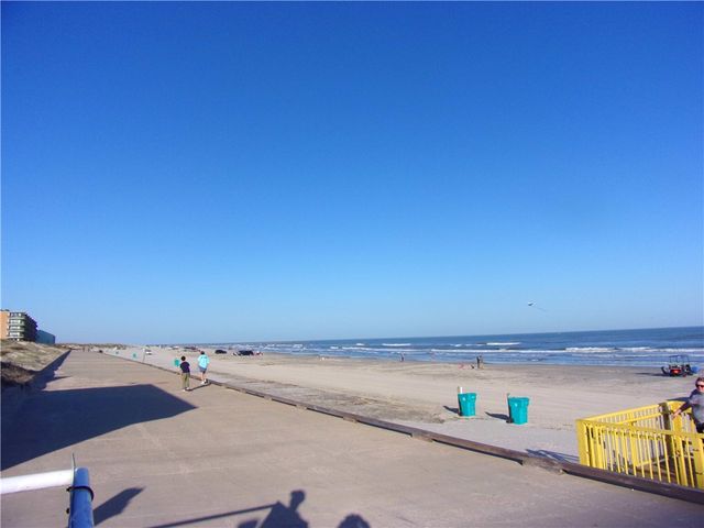 15005 Windward Dr 211, Corpus Christi, TX 78418