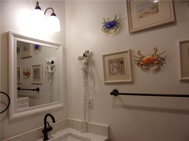 15005 Windward Dr 211, Corpus Christi, TX 78418