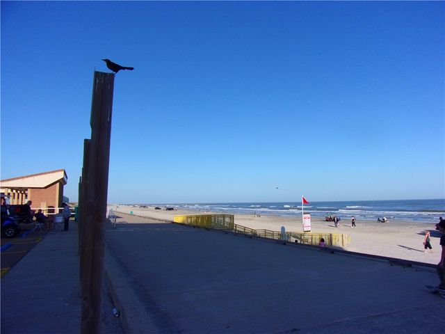 15005 Windward Dr 211, Corpus Christi, TX 78418