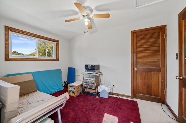2871 S 85th STREET, West Allis, WI 53227