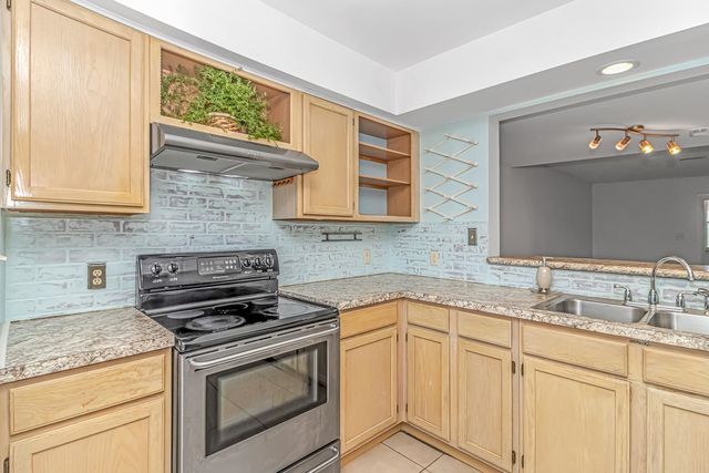 1340 Turkey Ridge Rd Apt A, Surfside Beach, SC 29575