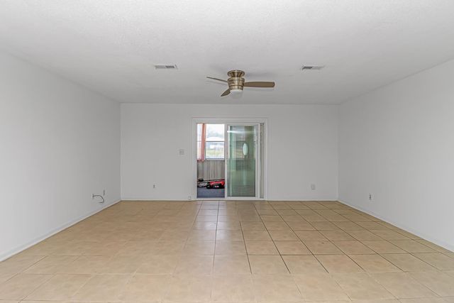 1340 Turkey Ridge Rd Apt A, Surfside Beach, SC 29575