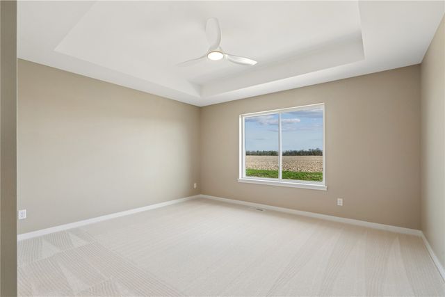 247 Hackberry Dr, Palo, IA 52324