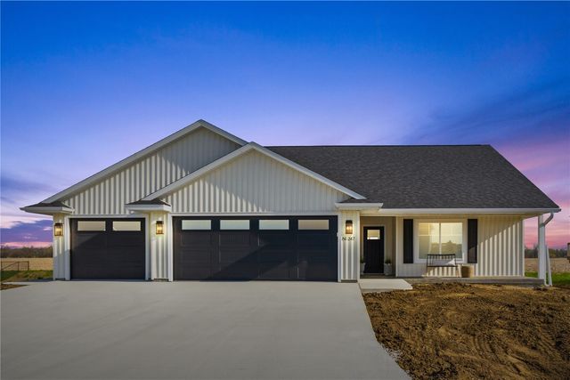 247 Hackberry Dr, Palo, IA 52324