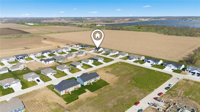 247 Hackberry Dr, Palo, IA 52324