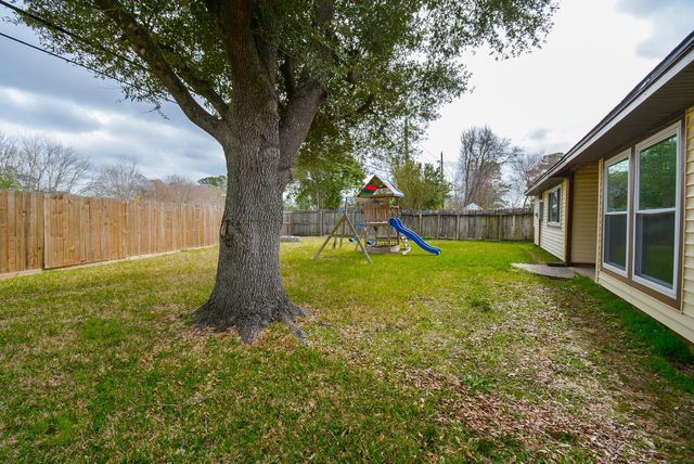 23734 Canyon Lake Drive, Spring, TX 77373