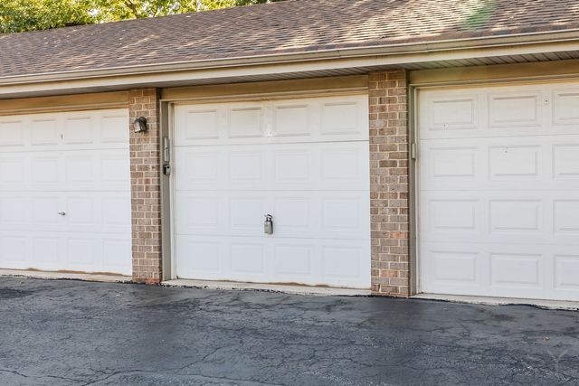 10288 Southwest Highway 3D, Chicago Ridge, IL 60415