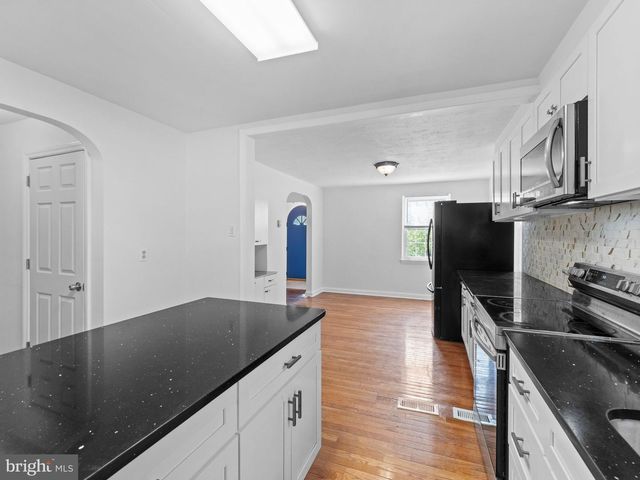 20 DAVIS AVE, Broomall, PA 19008