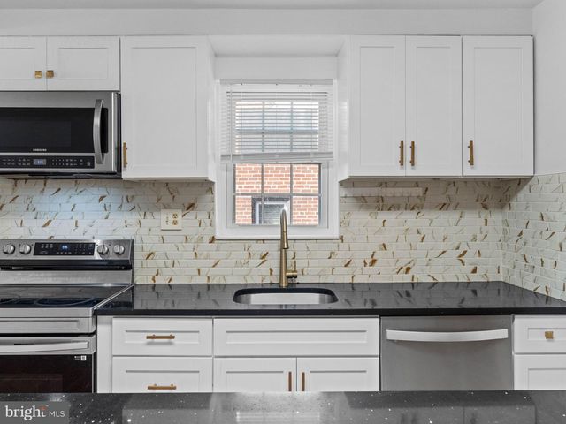 20 DAVIS AVE, Broomall, PA 19008