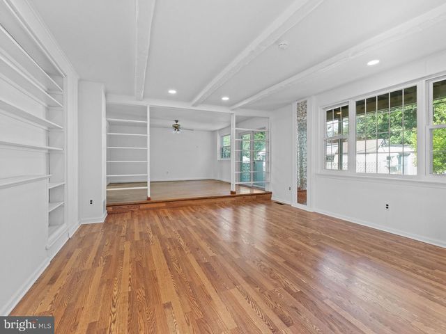 20 DAVIS AVE, Broomall, PA 19008
