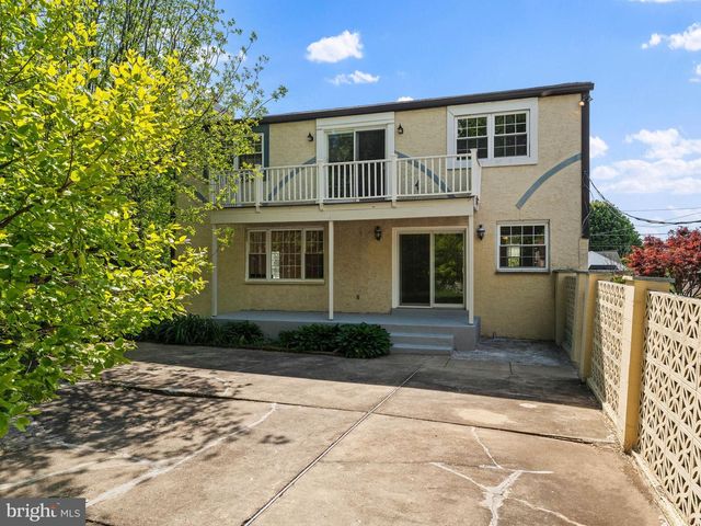 20 DAVIS AVE, Broomall, PA 19008