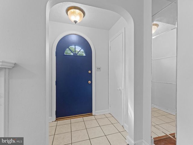 20 DAVIS AVE, Broomall, PA 19008