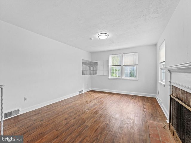 20 DAVIS AVE, Broomall, PA 19008
