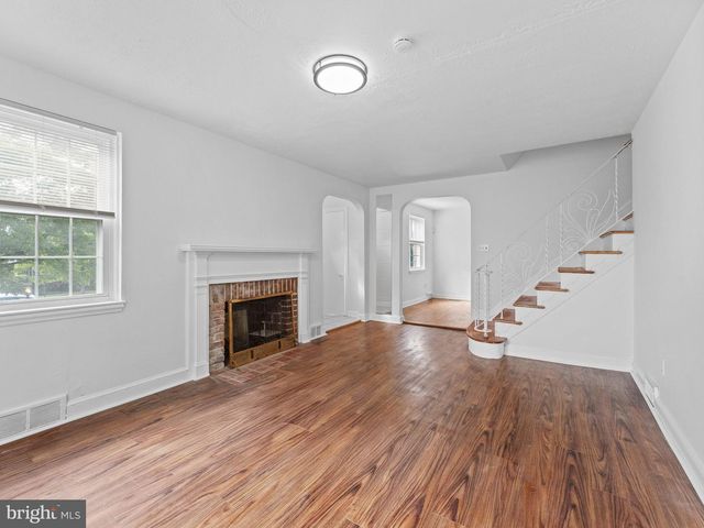20 DAVIS AVE, Broomall, PA 19008