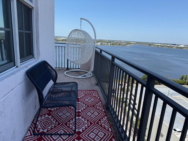 616 Clearwater Park Road Lp01, West Palm Beach, FL 33401