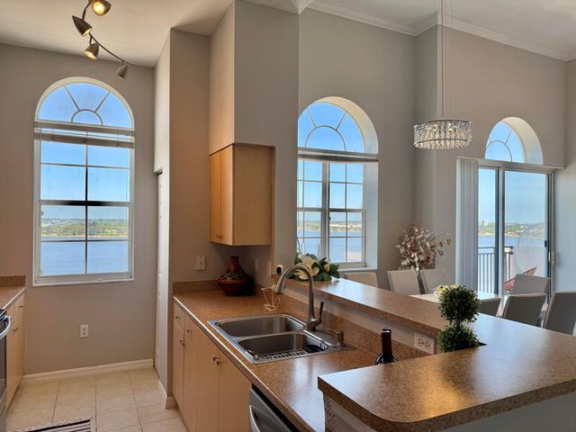 616 Clearwater Park Road Lp01, West Palm Beach, FL 33401