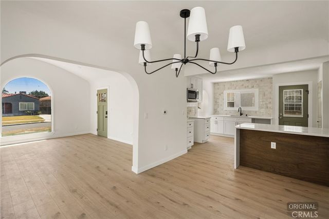 7523 Dalton Avenue, Los Angeles, CA 90047