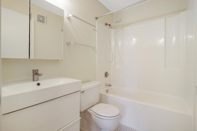 66 9th Street E 1315, Saint Paul, MN 55101