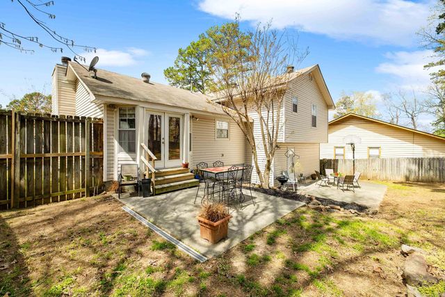 60 Vantage Drive, Maumelle, AR 72113