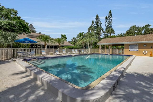 4877 VILLAGE GARDENS DRIVE 193, Sarasota, FL 34234