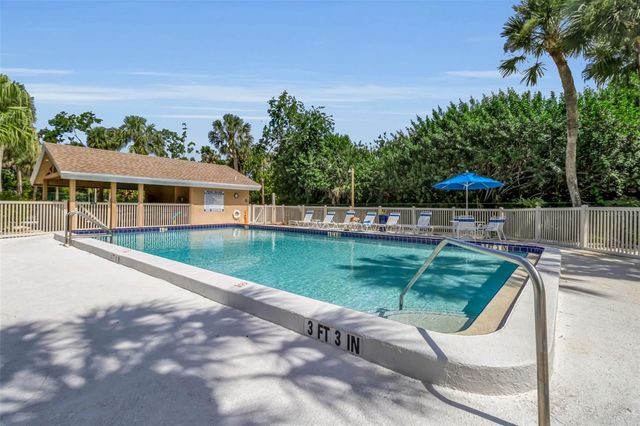 4877 VILLAGE GARDENS DRIVE 193, Sarasota, FL 34234
