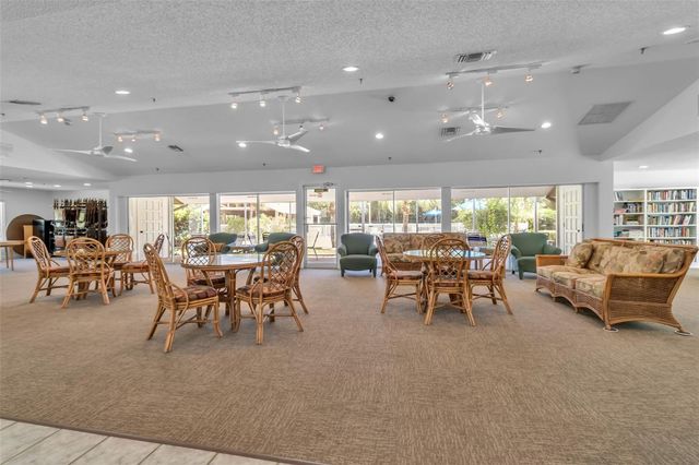 4877 VILLAGE GARDENS DRIVE 193, Sarasota, FL 34234