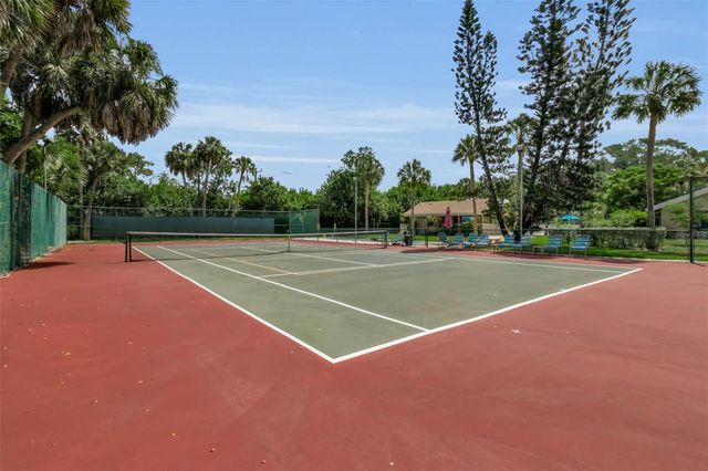 4877 VILLAGE GARDENS DRIVE 193, Sarasota, FL 34234