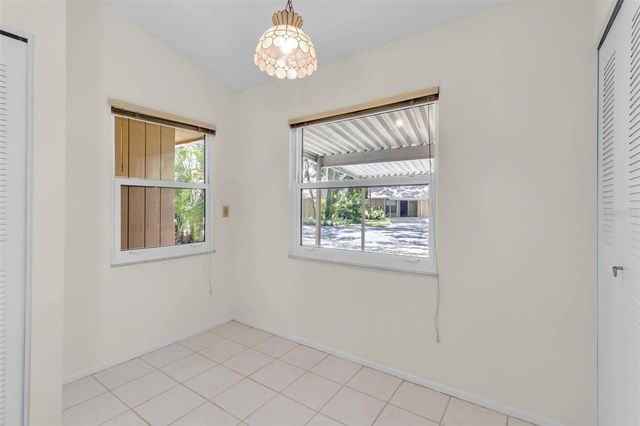 4877 VILLAGE GARDENS DRIVE 193, Sarasota, FL 34234