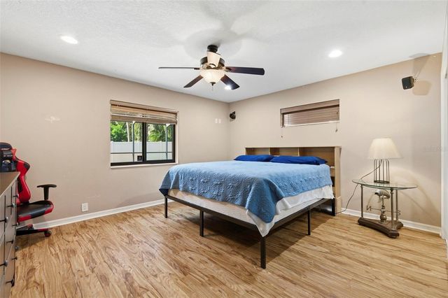 2418 ANTHONY AVENUE, Clearwater, FL 33759