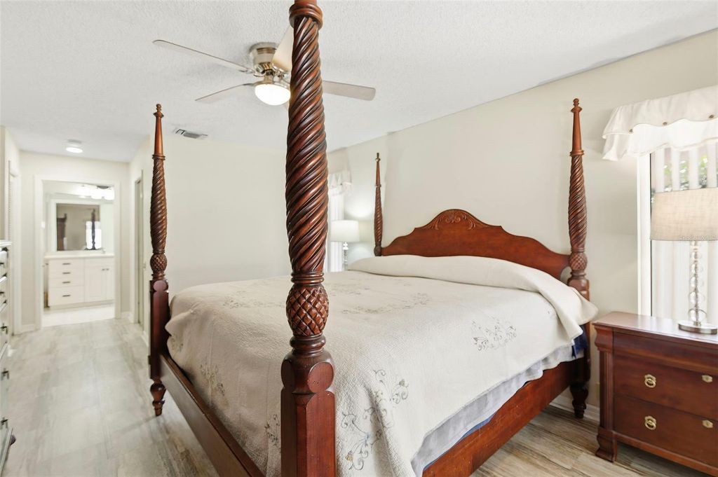 Image 18 of property listing at 2418 ANTHONY AVENUE, Clearwater, FL 33759