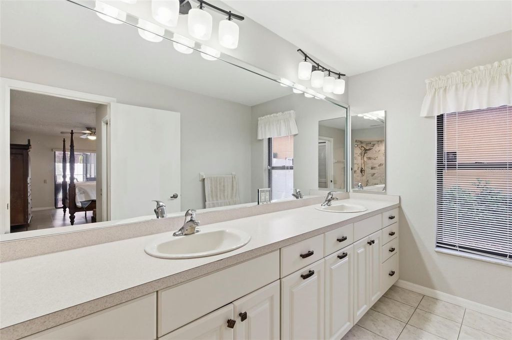 Image 19 of property listing at 2418 ANTHONY AVENUE, Clearwater, FL 33759