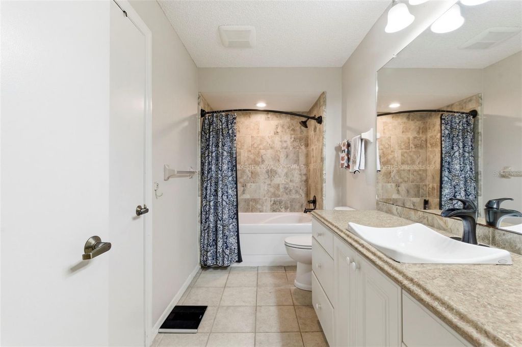 Image 34 of property listing at 2418 ANTHONY AVENUE, Clearwater, FL 33759