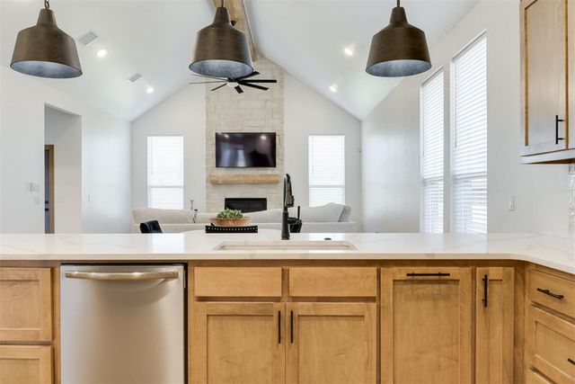 16221 Blackberry Farm Road, Edmond, OK 73013
