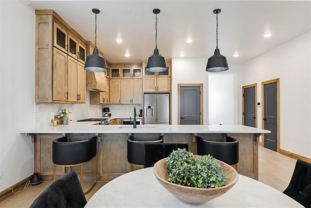 16221 Blackberry Farm Road, Edmond, OK 73013