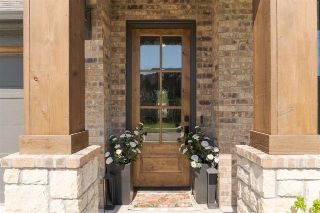 16221 Blackberry Farm Road, Edmond, OK 73013