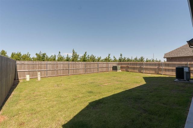 16221 Blackberry Farm Road, Edmond, OK 73013