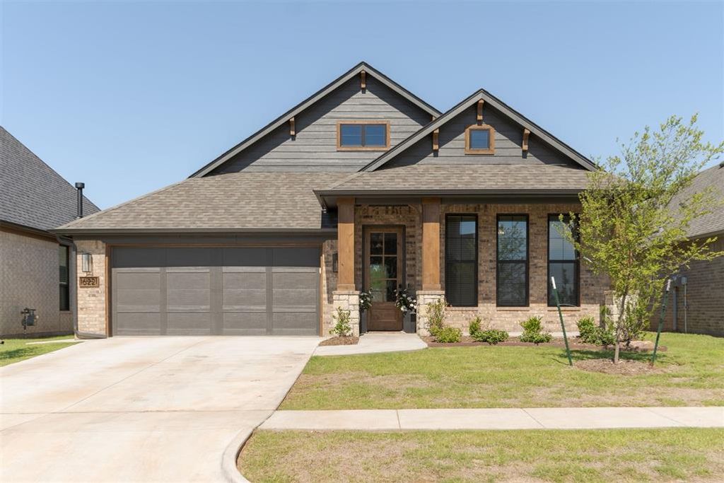 16221 Blackberry Farm Road, Edmond, OK 73013