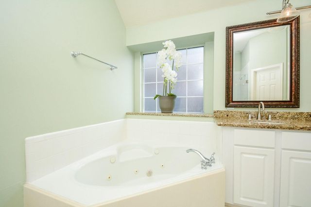 2735 Round Hill Court, Katy, TX 77494