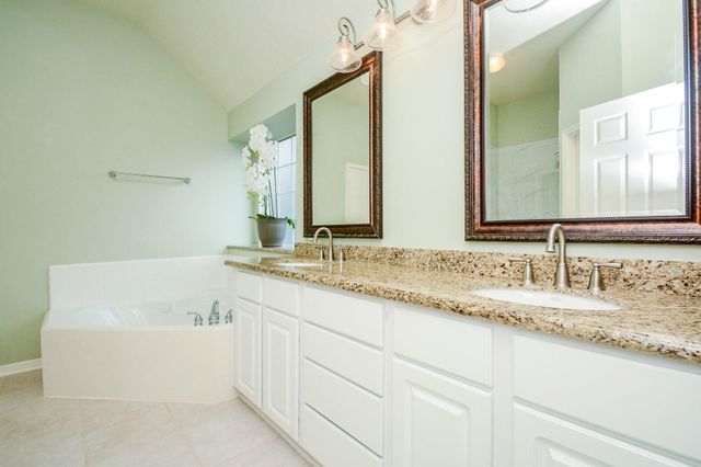 2735 Round Hill Court, Katy, TX 77494
