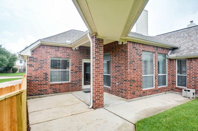 2735 Round Hill Court, Katy, TX 77494