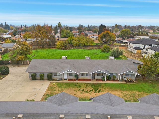 1349 S Liberty Street, Visalia, CA 93292