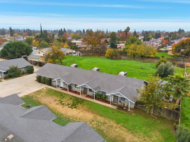 1349 S Liberty Street, Visalia, CA 93292