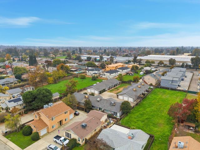 1349 S Liberty Street, Visalia, CA 93292