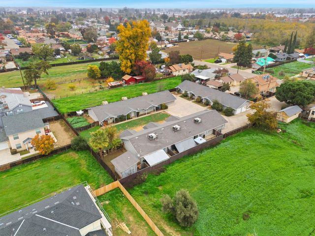 1349 S Liberty Street, Visalia, CA 93292