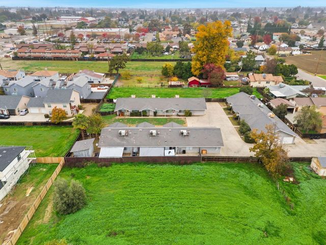 1349 S Liberty Street, Visalia, CA 93292