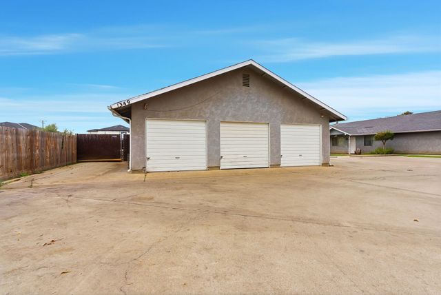 1349 S Liberty Street, Visalia, CA 93292