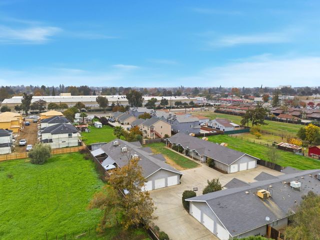 1349 S Liberty Street, Visalia, CA 93292