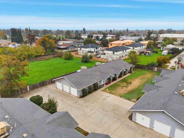 1349 S Liberty Street, Visalia, CA 93292