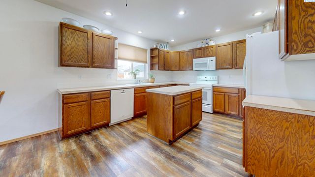 5413 Norma Street, West Richland, WA 99353